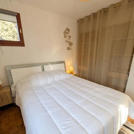 Bright Seaside With Private Garden *